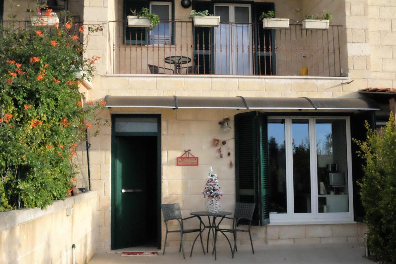 Casa Borgo Regina B&B - Bari Puglia Apartments Torre A Mare Exterior photo